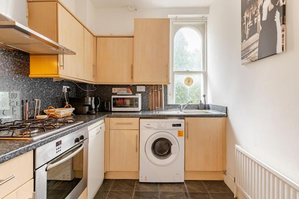 לונדון 2 Bedroom Flat In St Johns Wood מראה חיצוני תמונה
